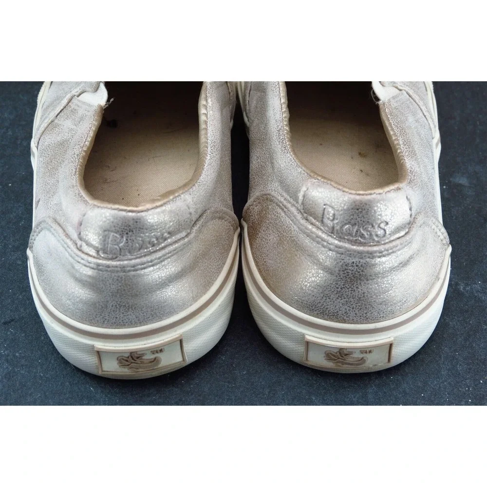 G.H. Bass & Co.‎ Size 5.5 M Champagne Round Toe Flats Synthetic Women